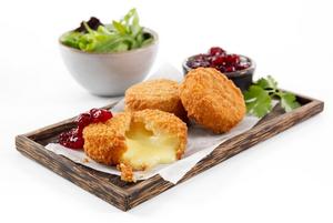 Bonne Bouche Crispy Coated Camembert Rounds 50g 10pk