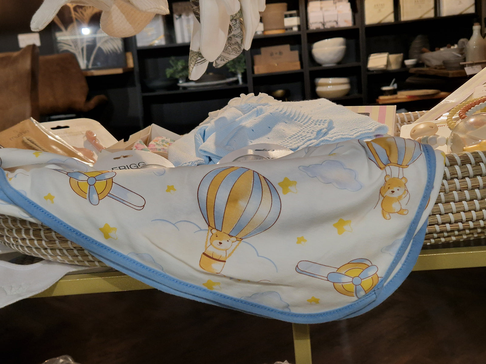 Vintage Flight Cotton Wrap